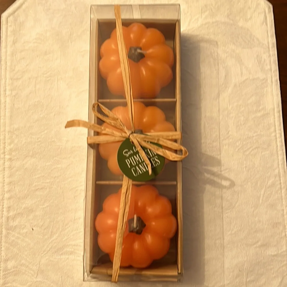 3 Pumpkin Candles